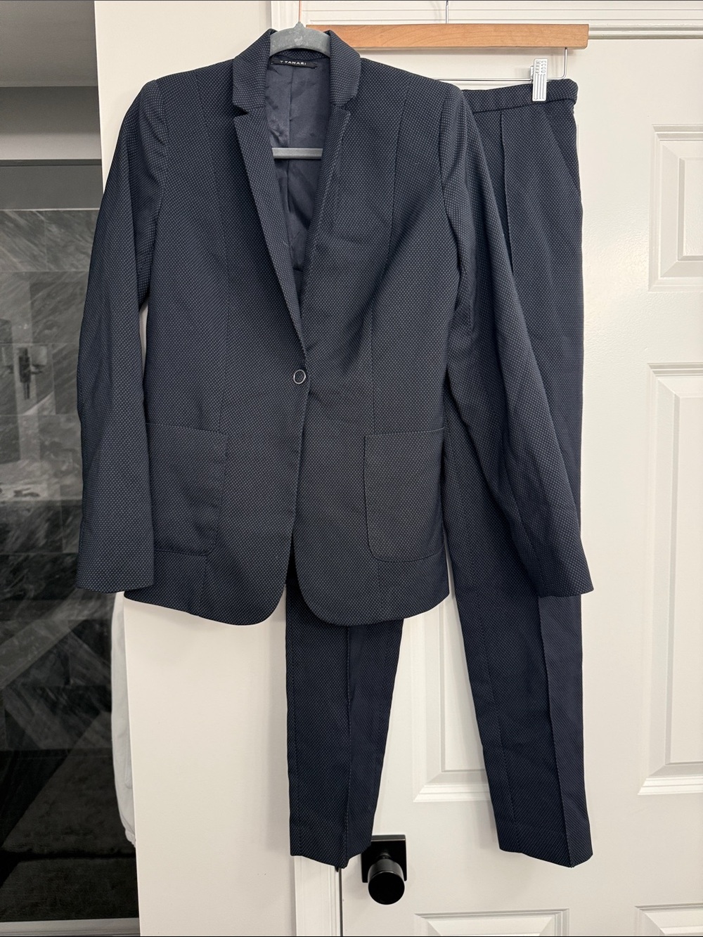 T Tahari Navy Women's Textured Blazer & Pants Suit